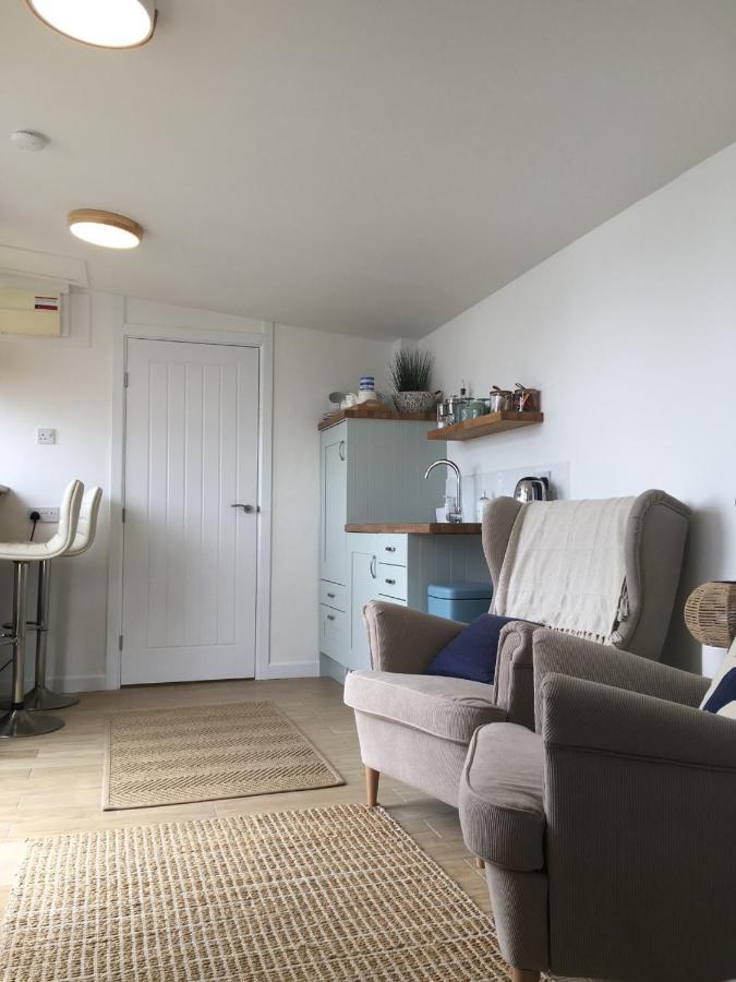 1-Bedroom Chalet With Parking On Site Лу Екстериор снимка